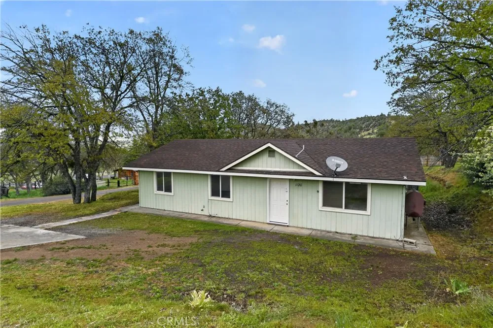 1120 Bluebird Yreka, CA 96097