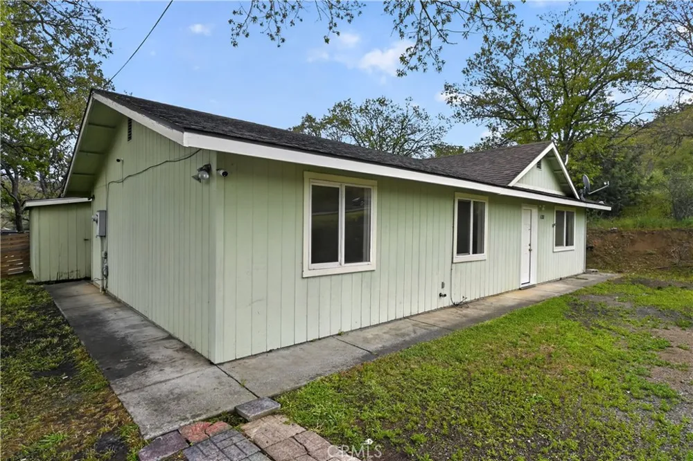 1120 Bluebird Yreka, CA 96097