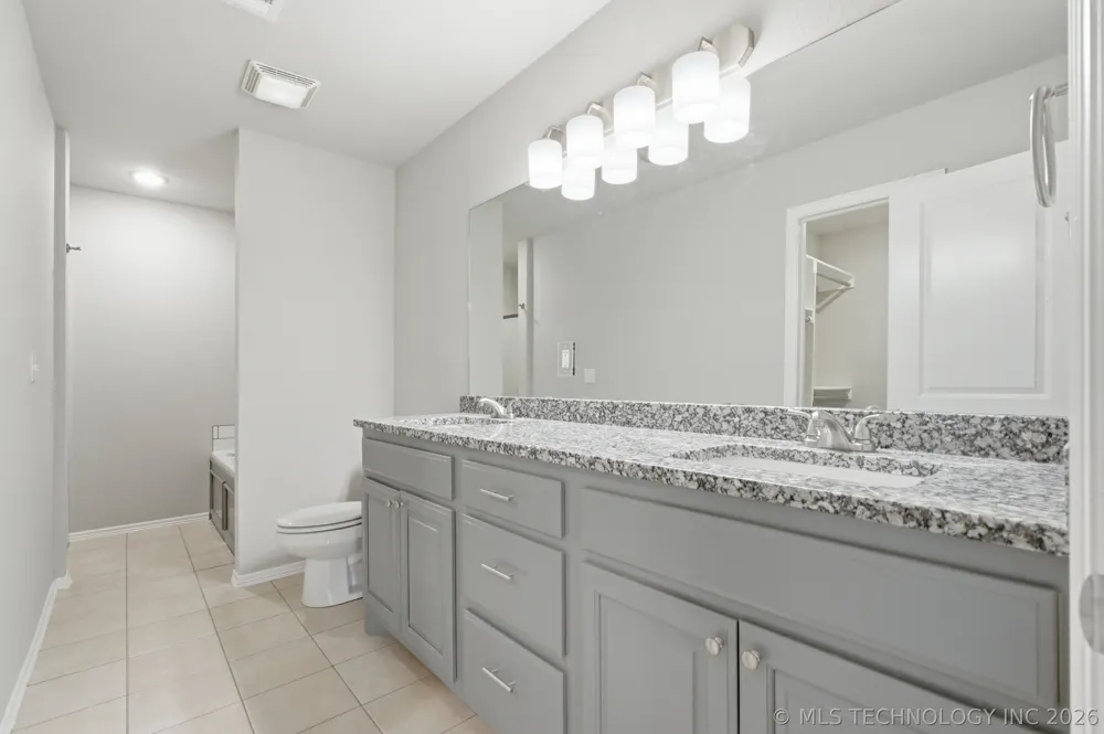 12426 E 129th Street Collinsville, OK 74021