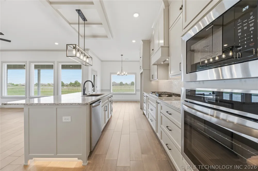 13601 58th EastAvenue Collinsville, OK 74021
