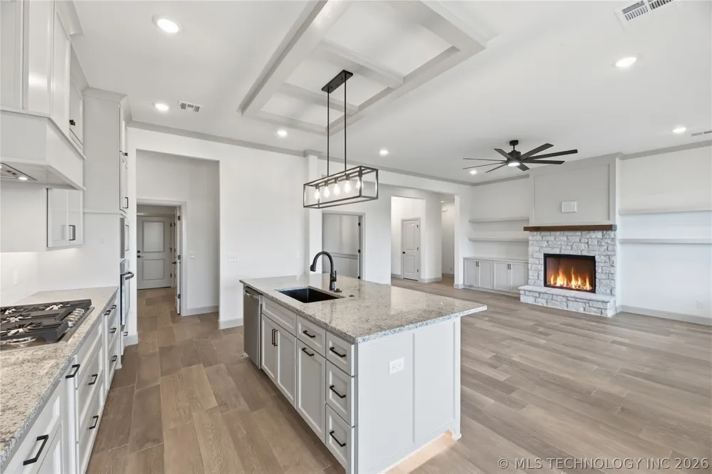 13601 58th EastAvenue Collinsville, OK 74021