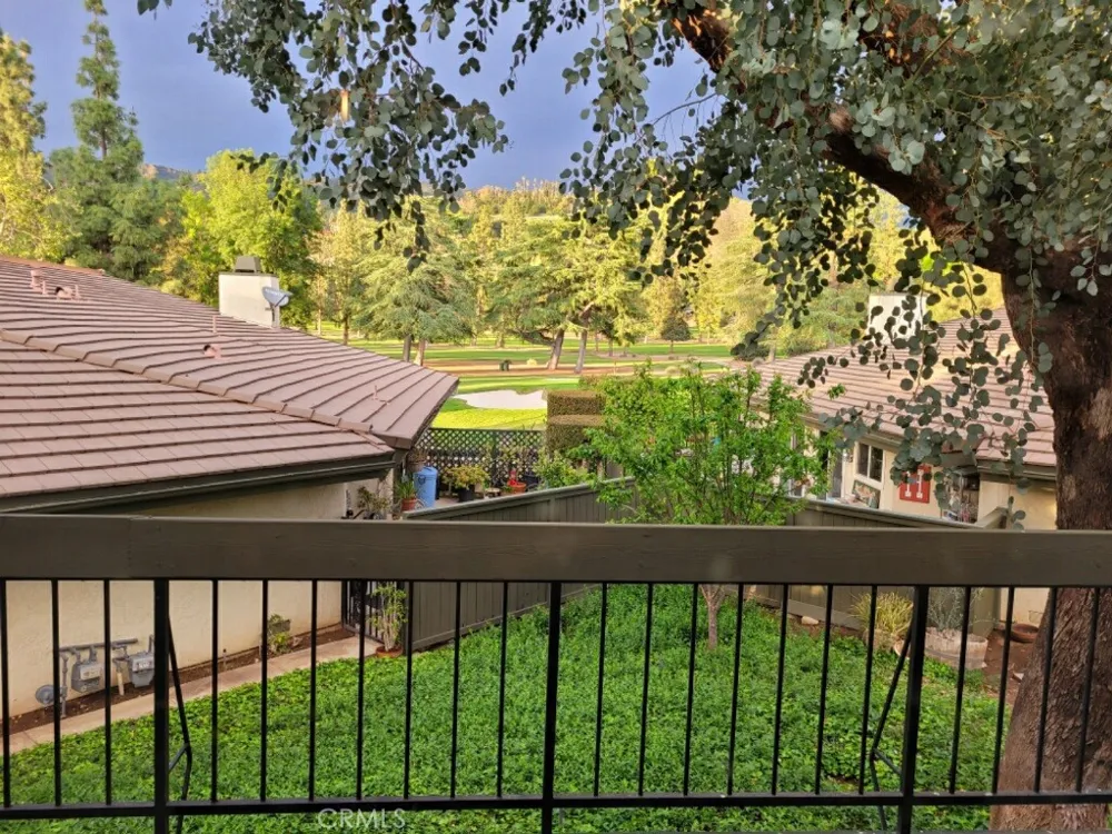 2317 E Curtis ct E #9 Glendora, CA 91741