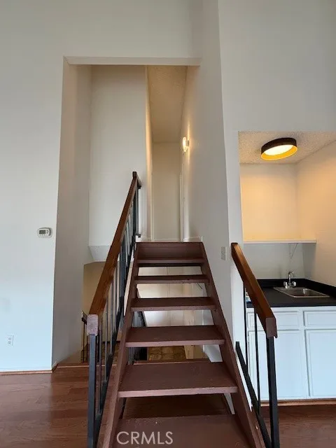2317 E Curtis ct E #9 Glendora, CA 91741