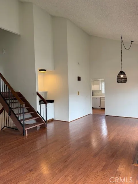 2317 E Curtis ct E #9 Glendora, CA 91741