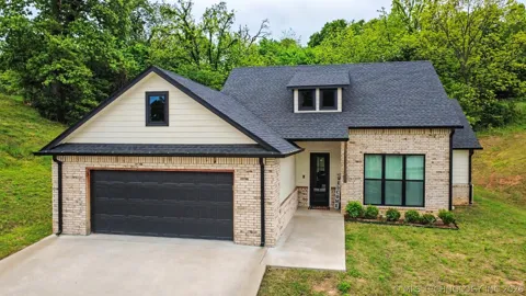 840 E Harlan Drive