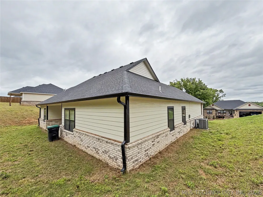 840 E Harlan Drive Tahlequah, OK 74464