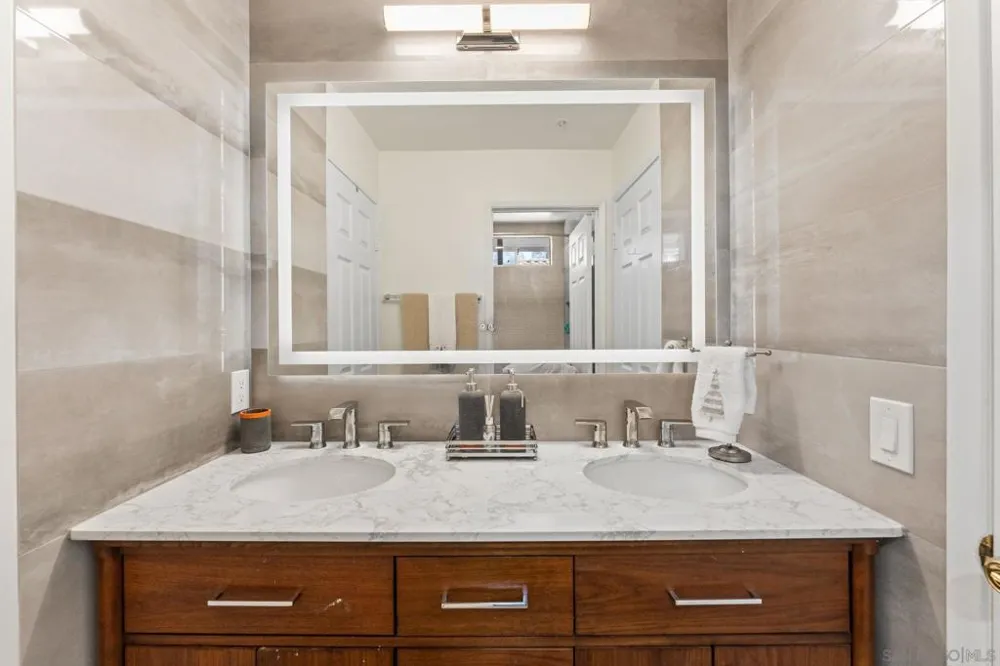 10386 Wateridge Circle #349 San Diego, CA 92121