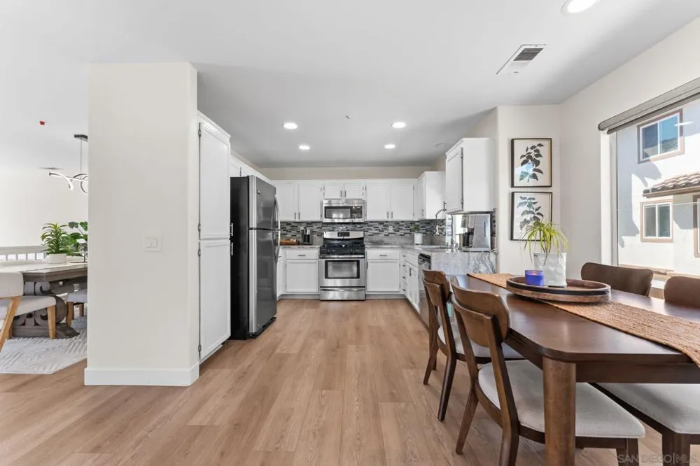 10386 Wateridge Circle #349 San Diego, CA 92121