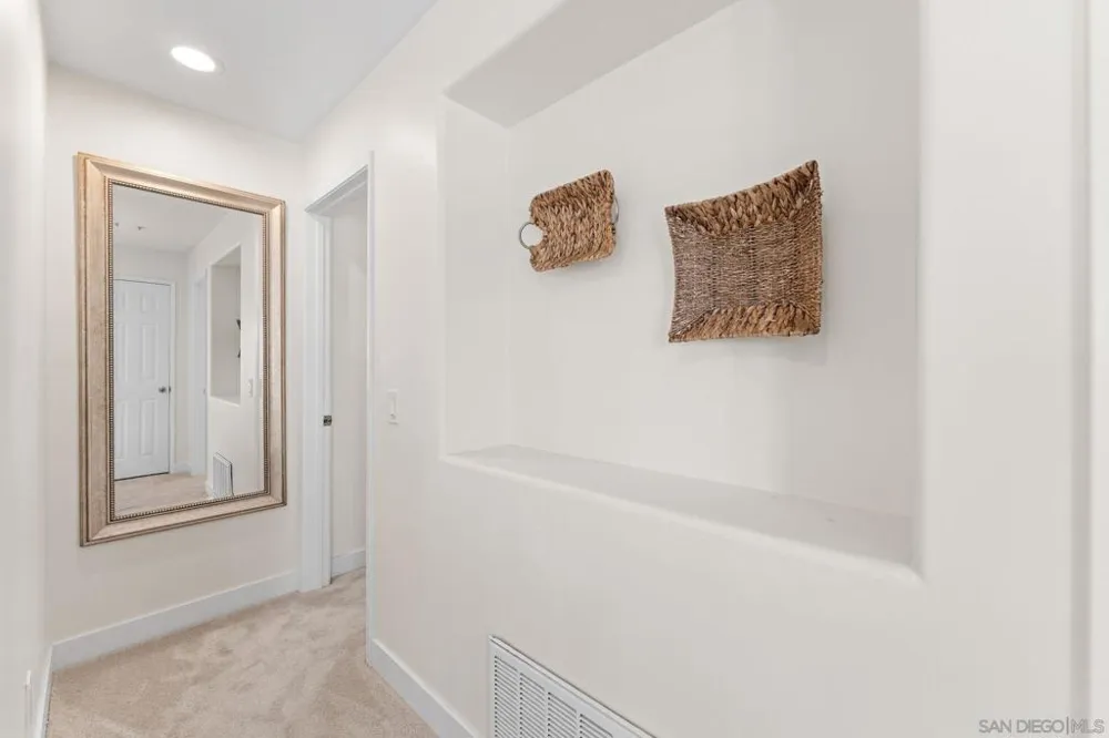10386 Wateridge Circle #349 San Diego, CA 92121