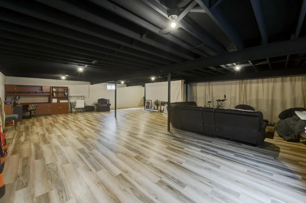 8595 Larkspur Terrace St. John, IN 46373