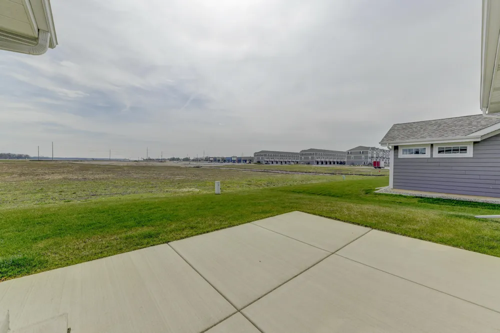 8595 Larkspur Terrace St. John, IN 46373