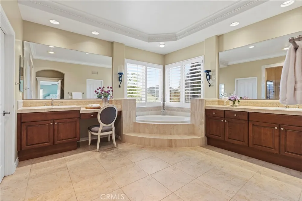 28821 Drakes Laguna Niguel, CA 92677