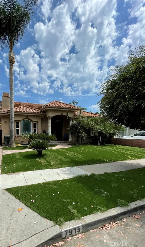 7915 Harper