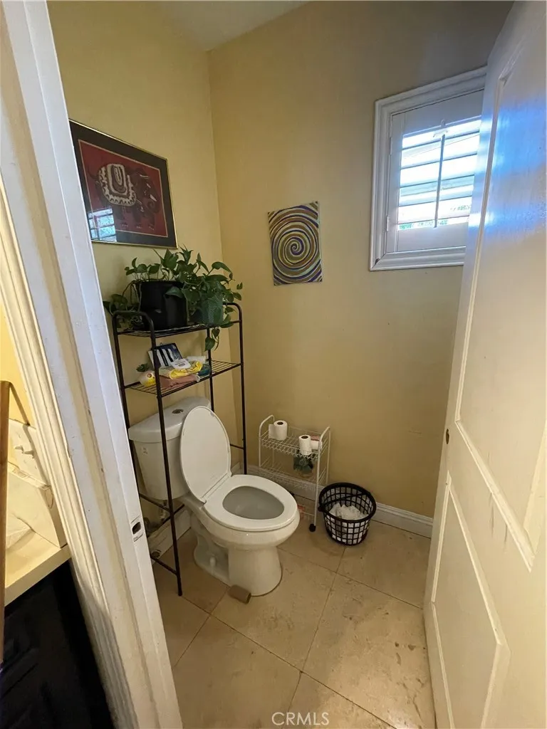 7915 Harper Downey, CA 90241