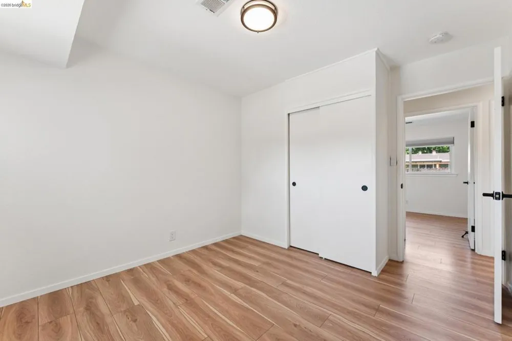 1300 Evergreen Dr. Concord, CA 94520