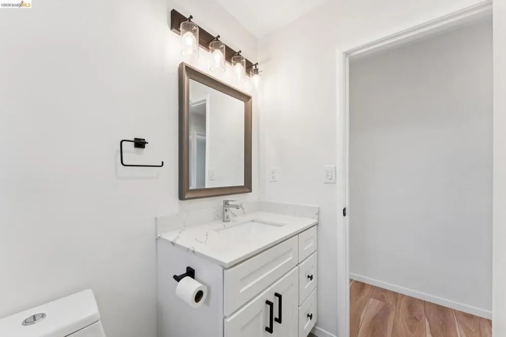 1300 Evergreen Dr. Concord, CA 94520