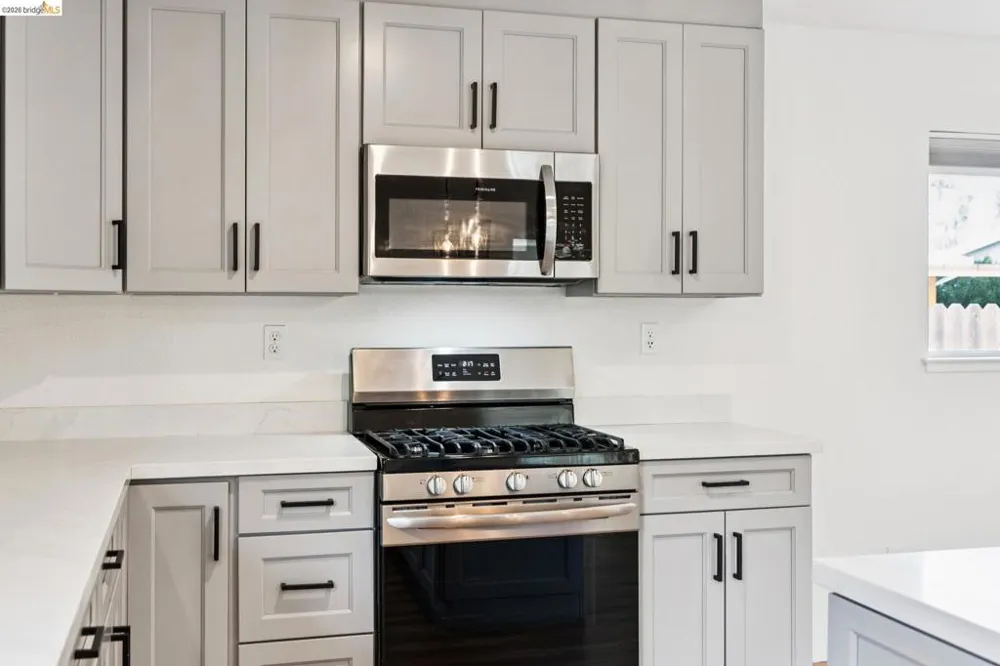 1300 Evergreen Dr. Concord, CA 94520