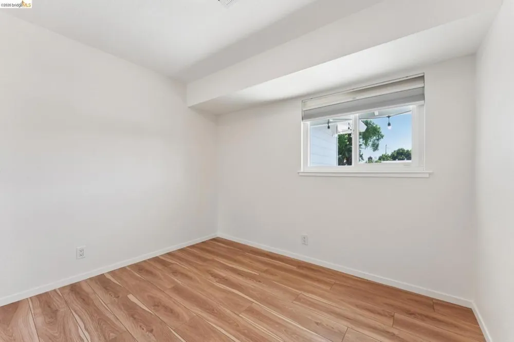 1300 Evergreen Dr. Concord, CA 94520