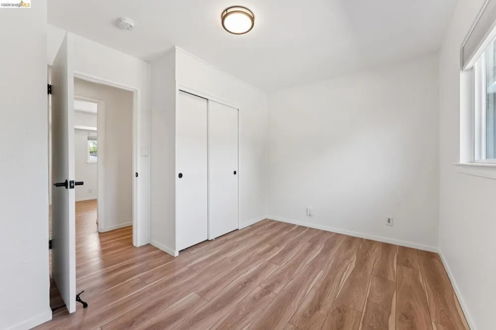 1300 Evergreen Dr. Concord, CA 94520