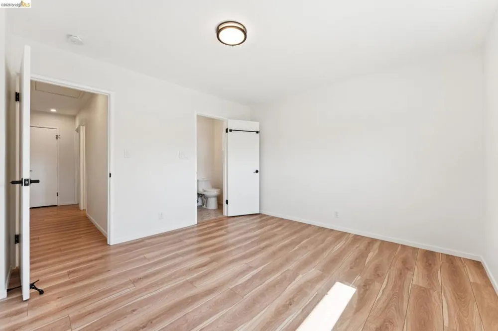 1300 Evergreen Dr. Concord, CA 94520