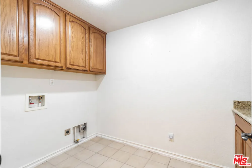9628 Denhart Avenue California City, CA 93505