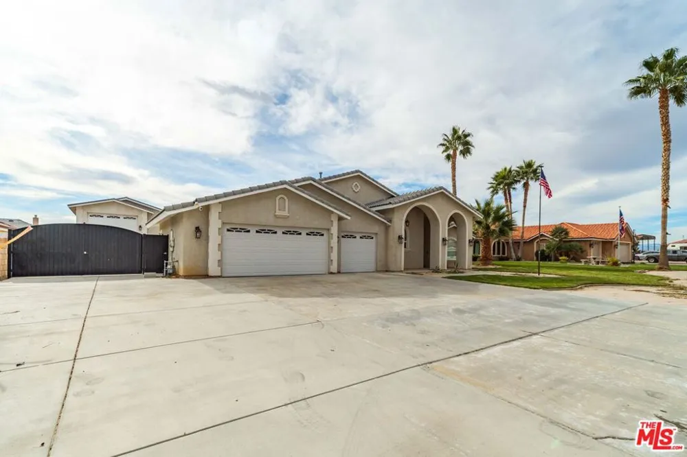 9628 Denhart Avenue California City, CA 93505