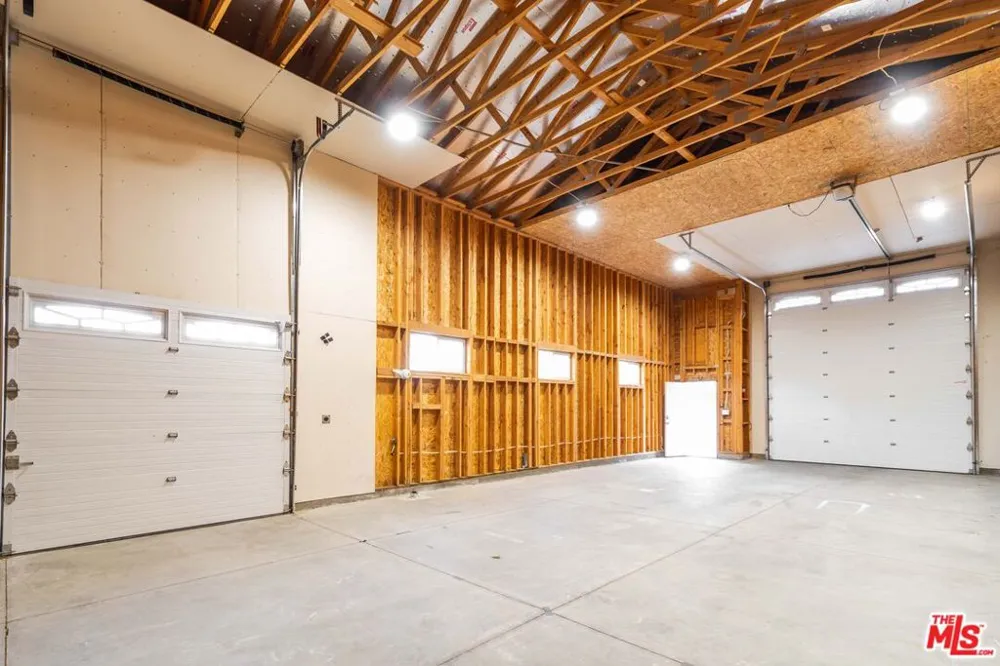 9628 Denhart Avenue California City, CA 93505