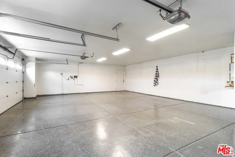 9628 Denhart Avenue California City, CA 93505
