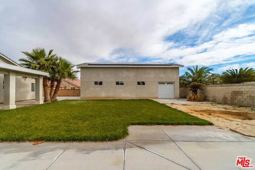 9628 Denhart Avenue California City, CA 93505