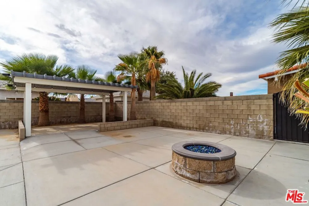 9628 Denhart Avenue California City, CA 93505