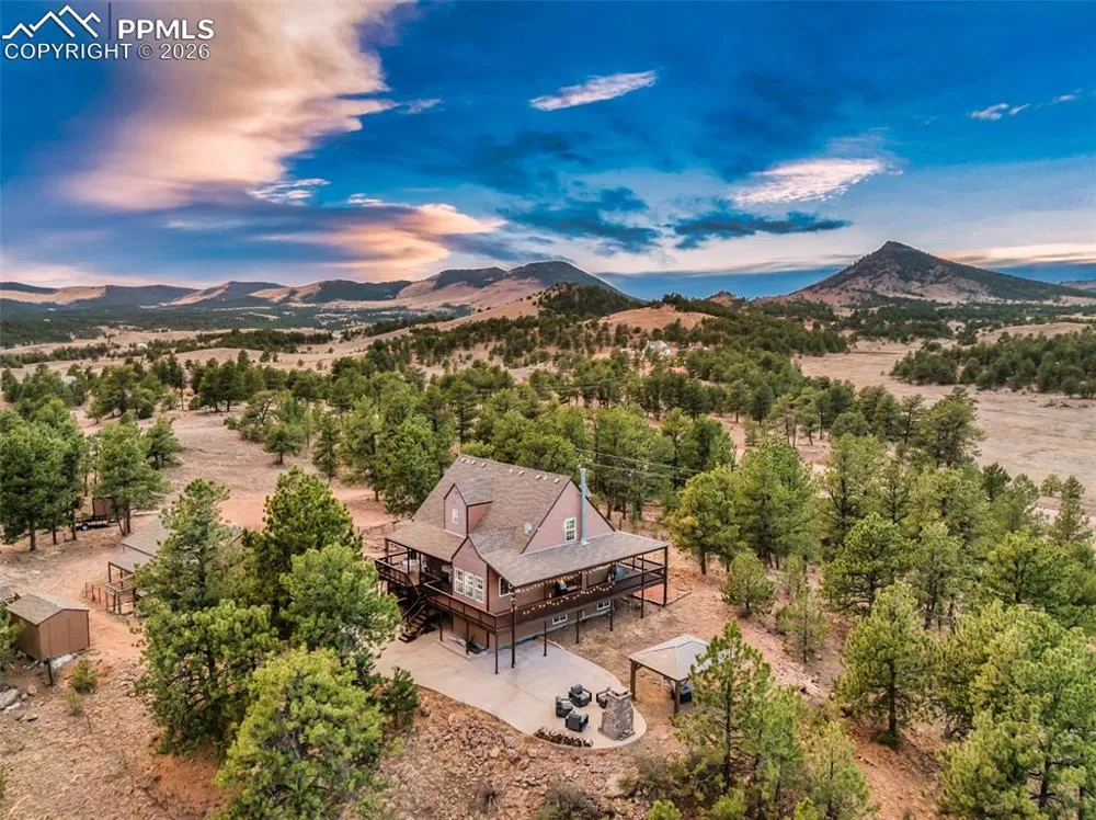 6960 County Road 71 Guffey, CO 80820