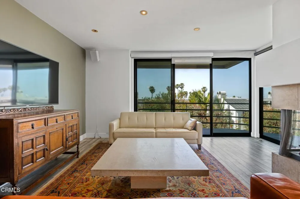 2920 Neilson Way #304 Santa Monica, CA 90405