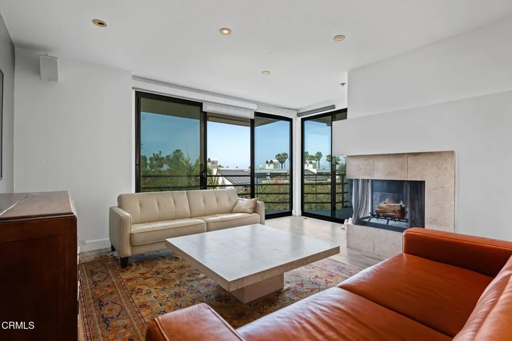 2920 Neilson Way #304 Santa Monica, CA 90405