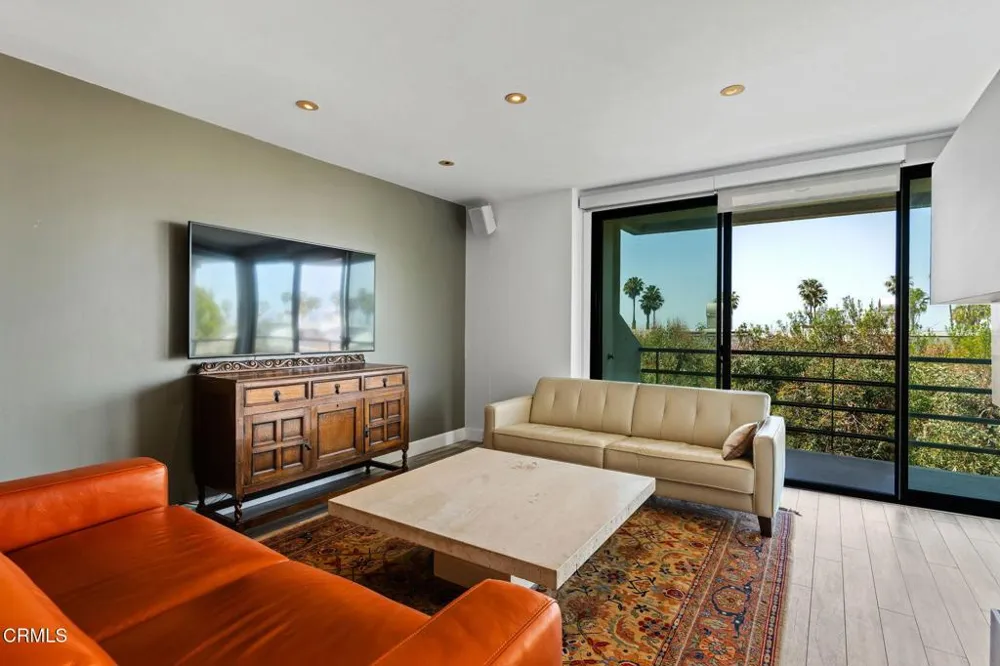 2920 Neilson Way #304 Santa Monica, CA 90405