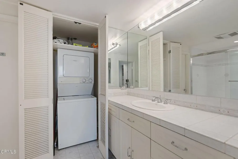 2920 Neilson Way #304 Santa Monica, CA 90405