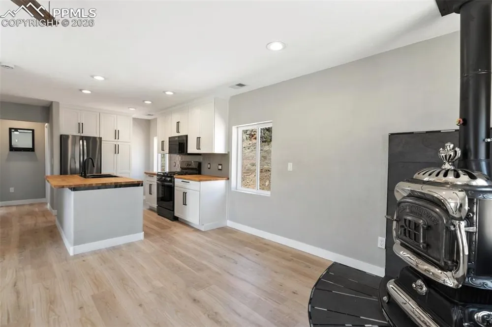 61 Garnet Lane Lake George, CO 80827