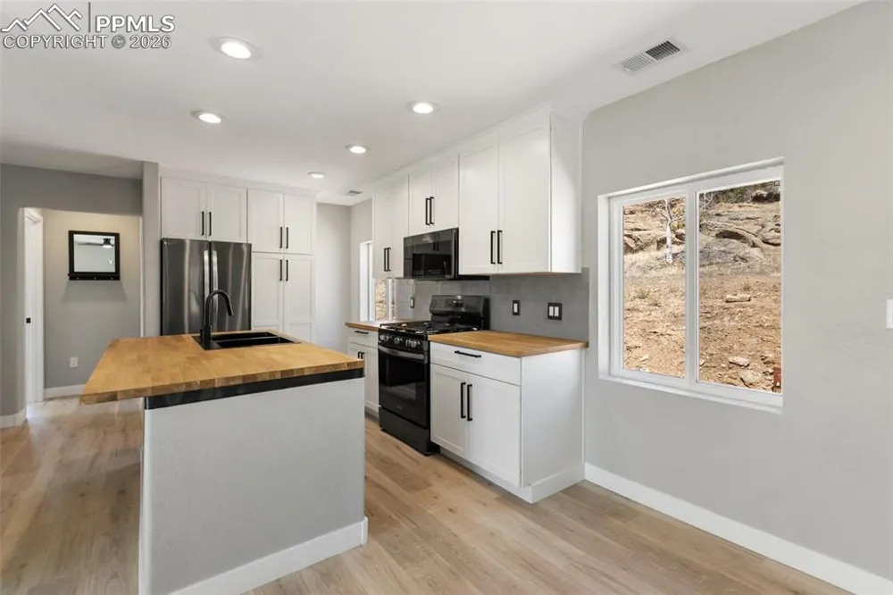 61 Garnet Lane Lake George, CO 80827