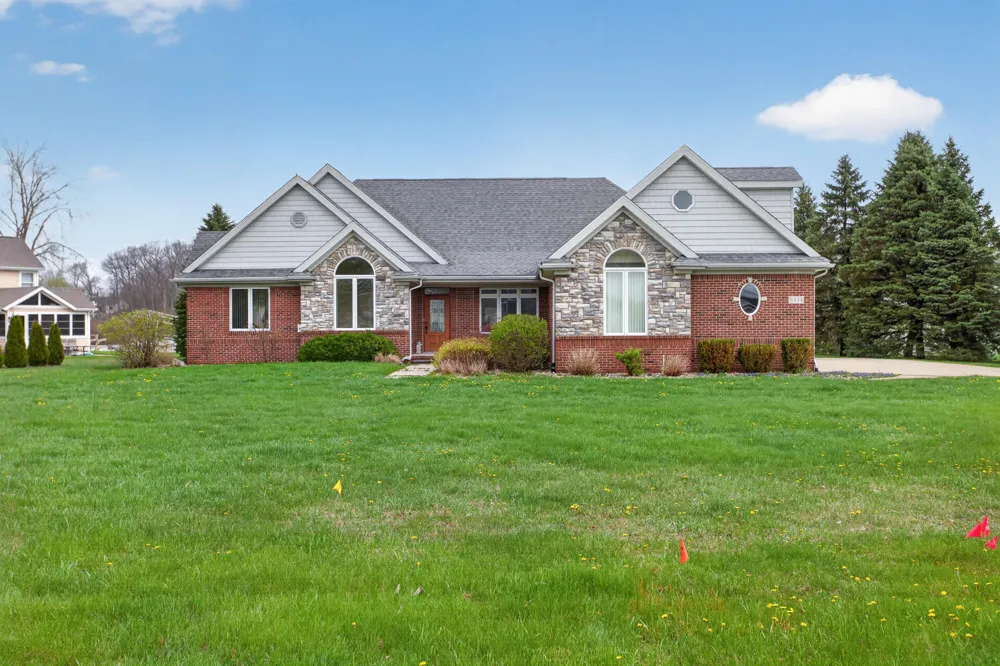 8334 Irish Mist Onsted, MI 49265