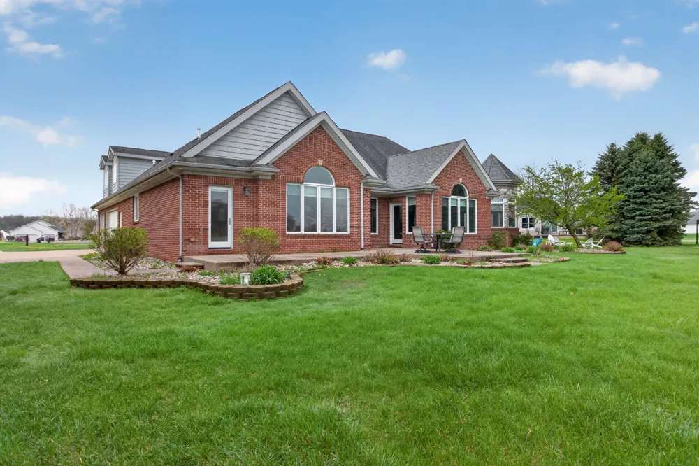 8334 Irish Mist Onsted, MI 49265