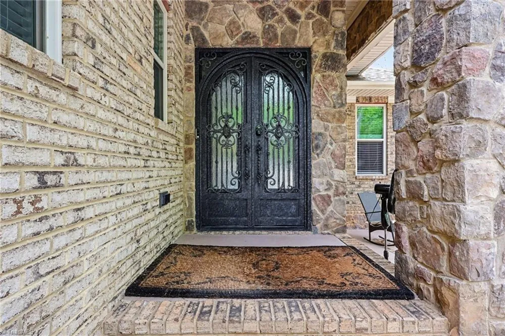 1629 Healing Springs Drive Denton, NC 27239