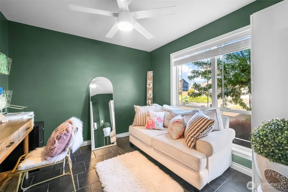 425 Sorensen St Buckley, WA 98321