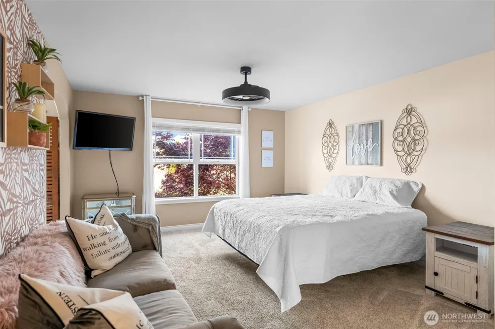 425 Sorensen St Buckley, WA 98321