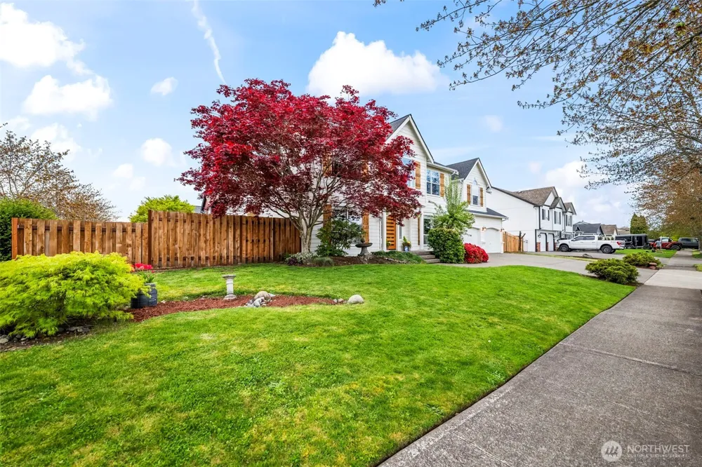 425 Sorensen St Buckley, WA 98321
