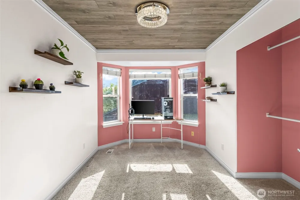425 Sorensen St Buckley, WA 98321