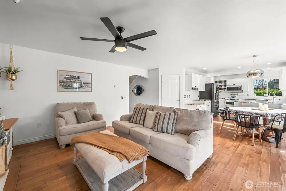 425 Sorensen St Buckley, WA 98321