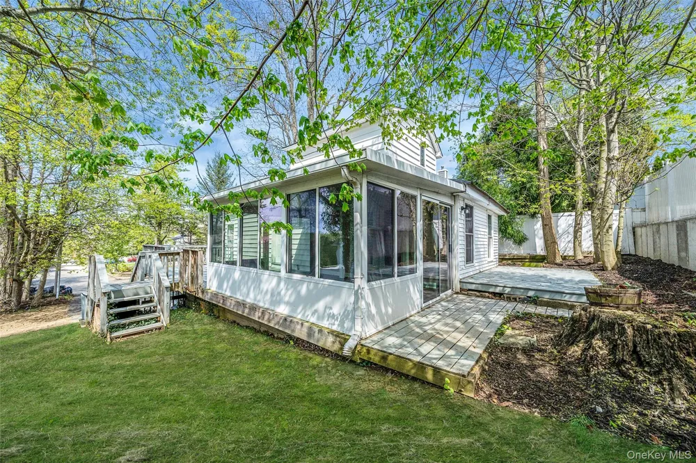 93 Maple Road Kings Park, NY 11754