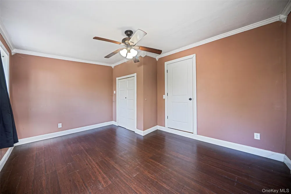 93 Maple Road Kings Park, NY 11754