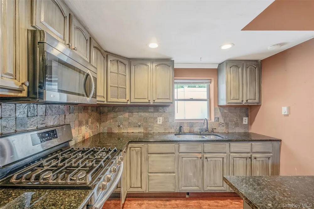 93 Maple Road Kings Park, NY 11754