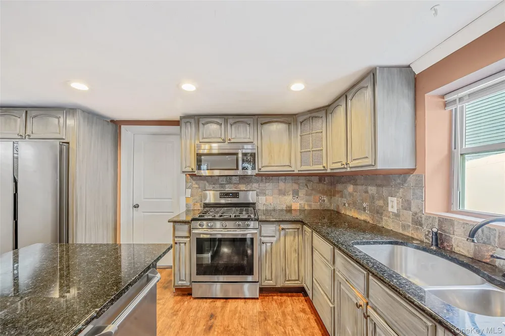93 Maple Road Kings Park, NY 11754