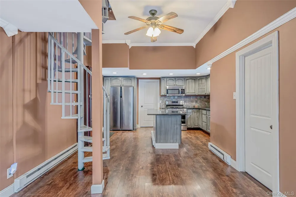 93 Maple Road Kings Park, NY 11754
